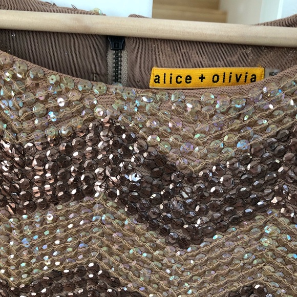 Alice + Olivia chevron sequin champagne beige - Picture 5 of 8